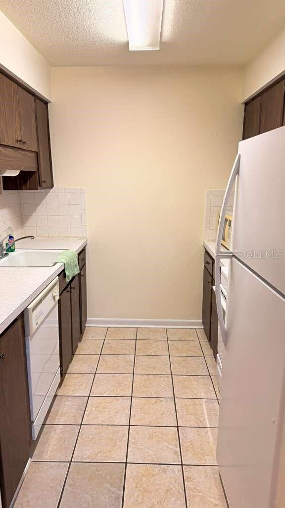 Image 3 of 12 For 175 Picardy Villa Circle 202