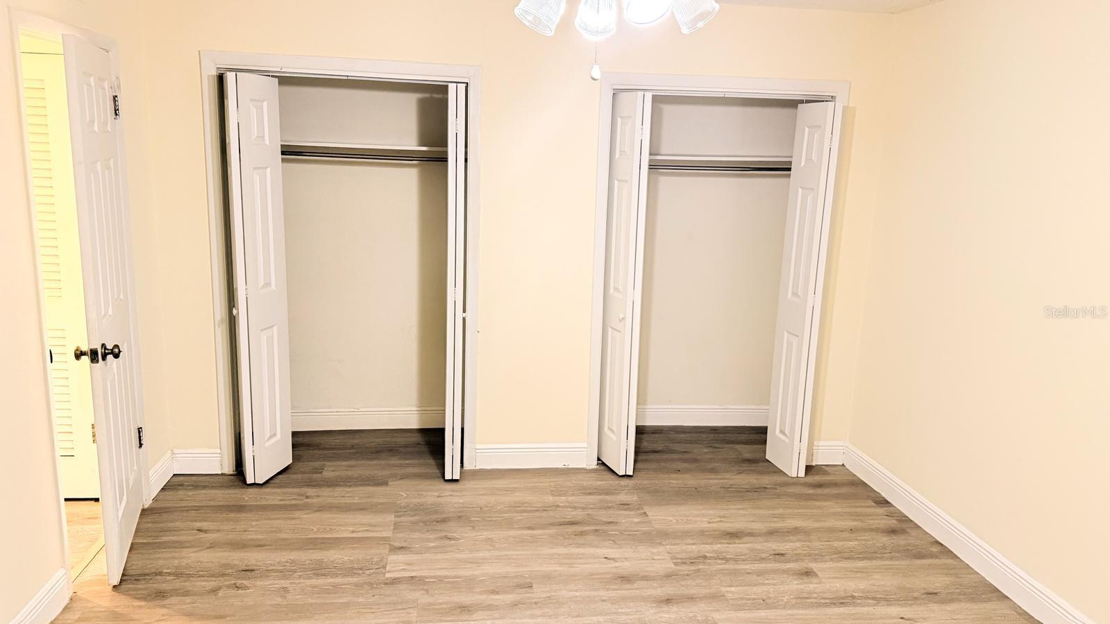 Image 7 of 12 For 175 Picardy Villa Circle 202