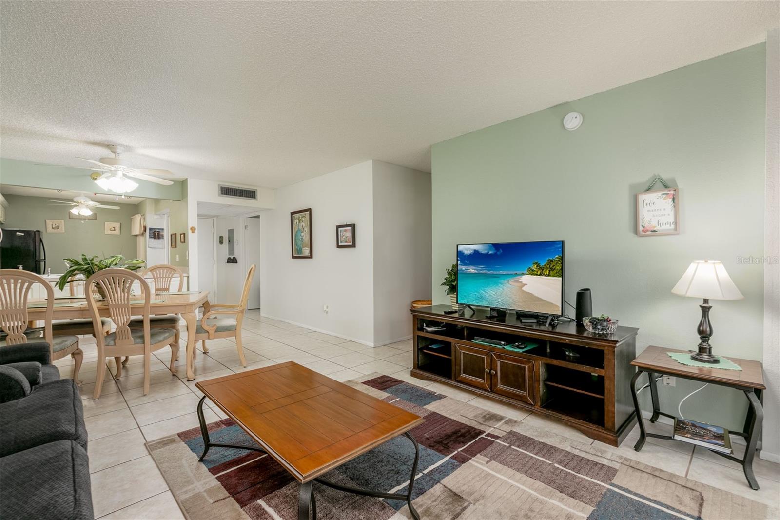 Image 11 of 46 For 14130 Rosemary Lane 1201