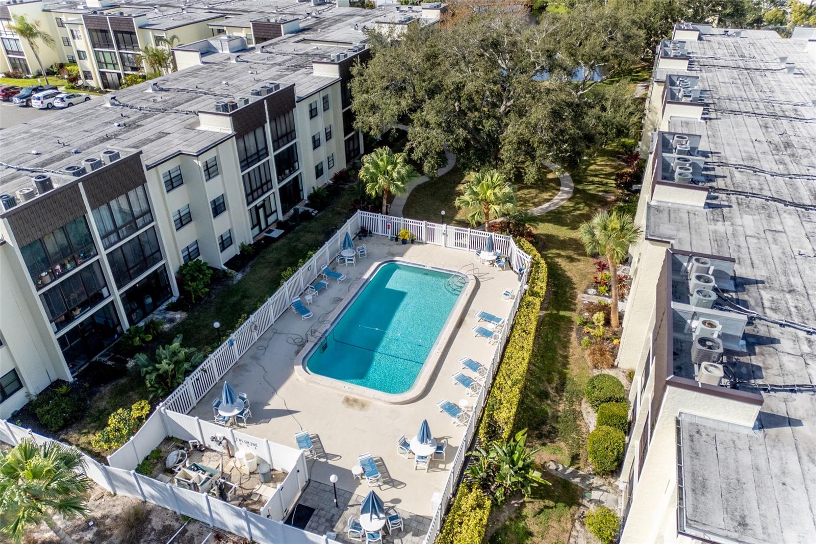 Image 39 of 46 For 14130 Rosemary Lane 1201