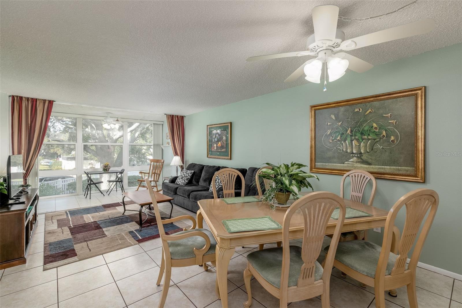 Image 5 of 46 For 14130 Rosemary Lane 1201