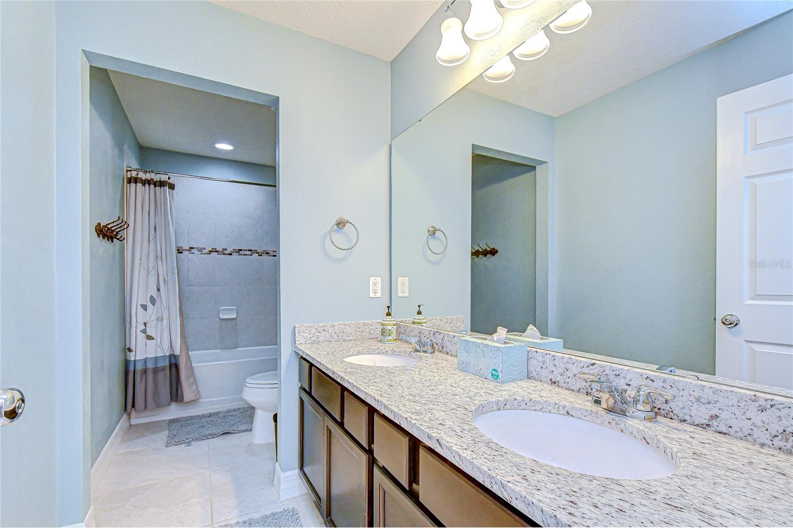 Image 24 of 34 For 1521 Banner Elk Street