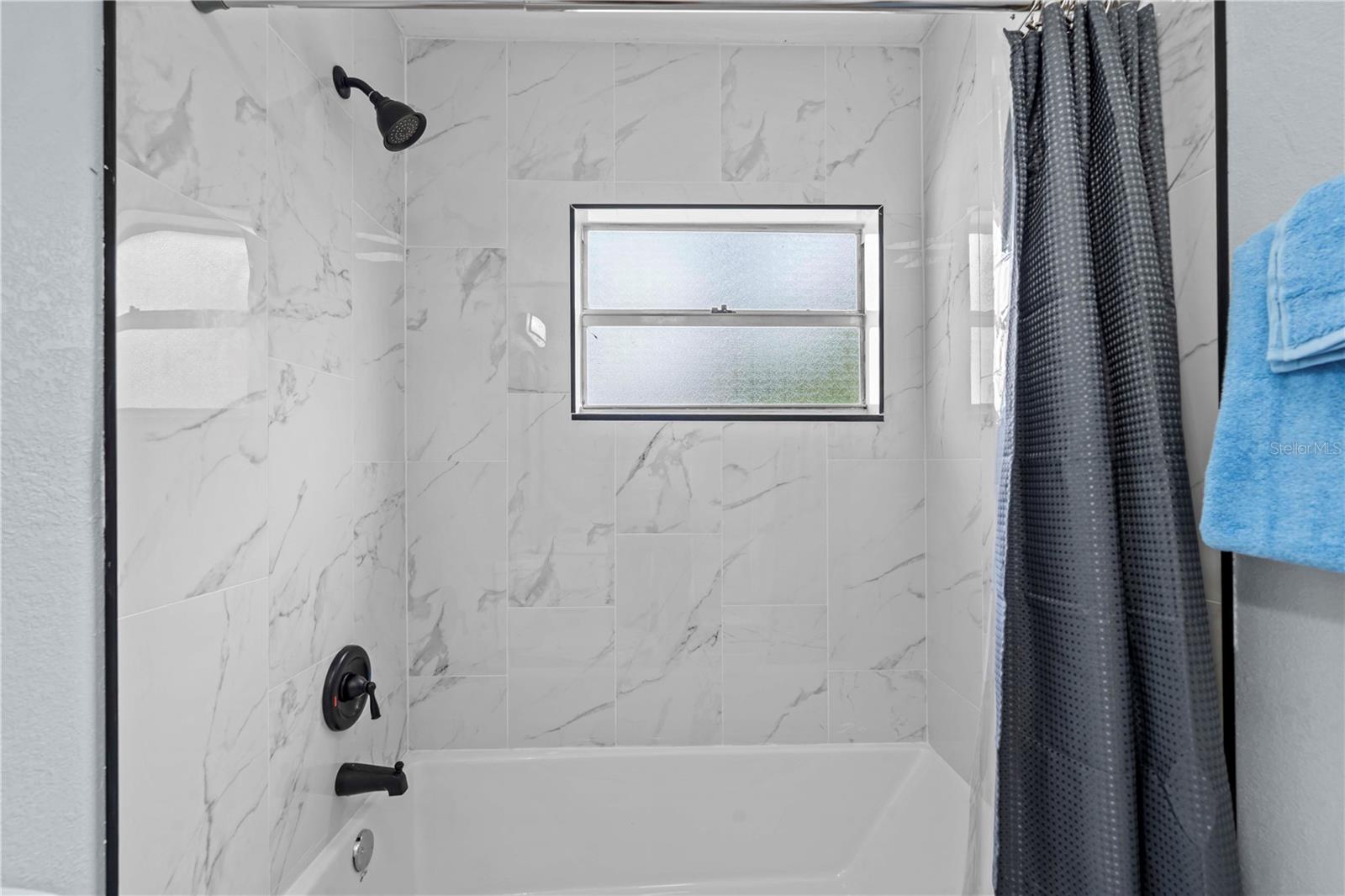 Image 18 of 37 For 2465 16th Avenue S