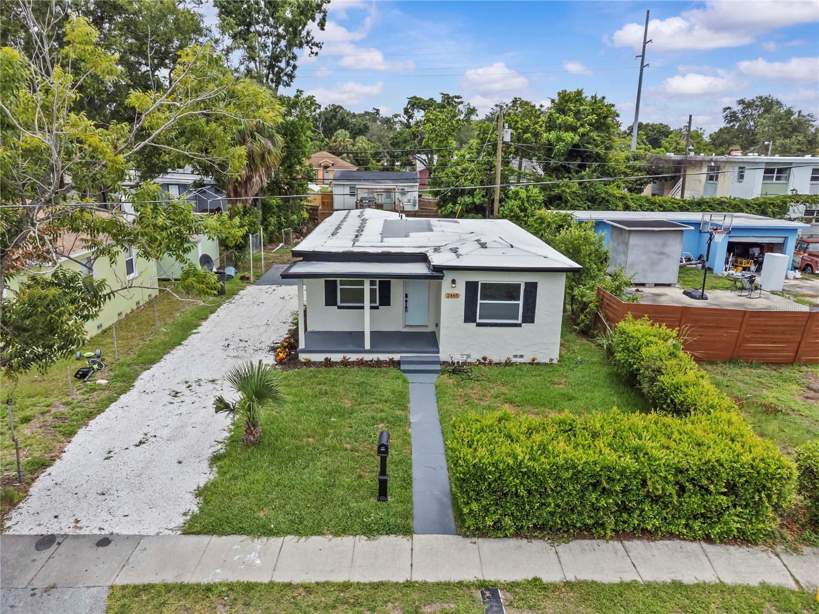 Image 20 of 37 For 2465 16th Avenue S