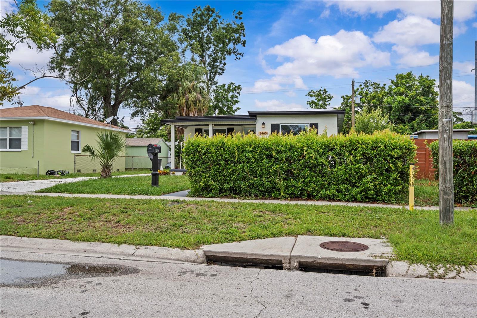 Image 24 of 37 For 2465 16th Avenue S