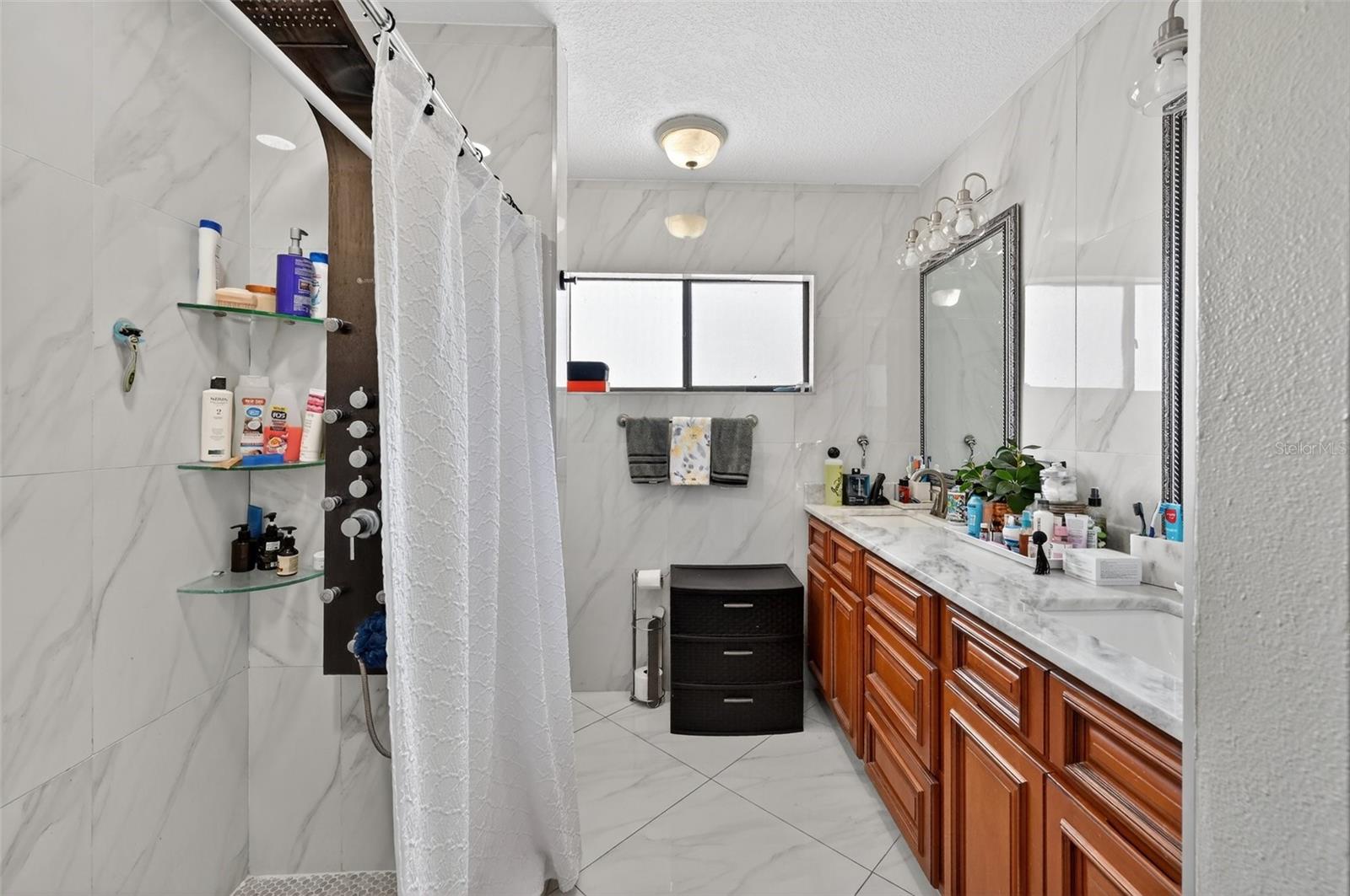 Image 21 of 51 For 6514 Seafairer Drive