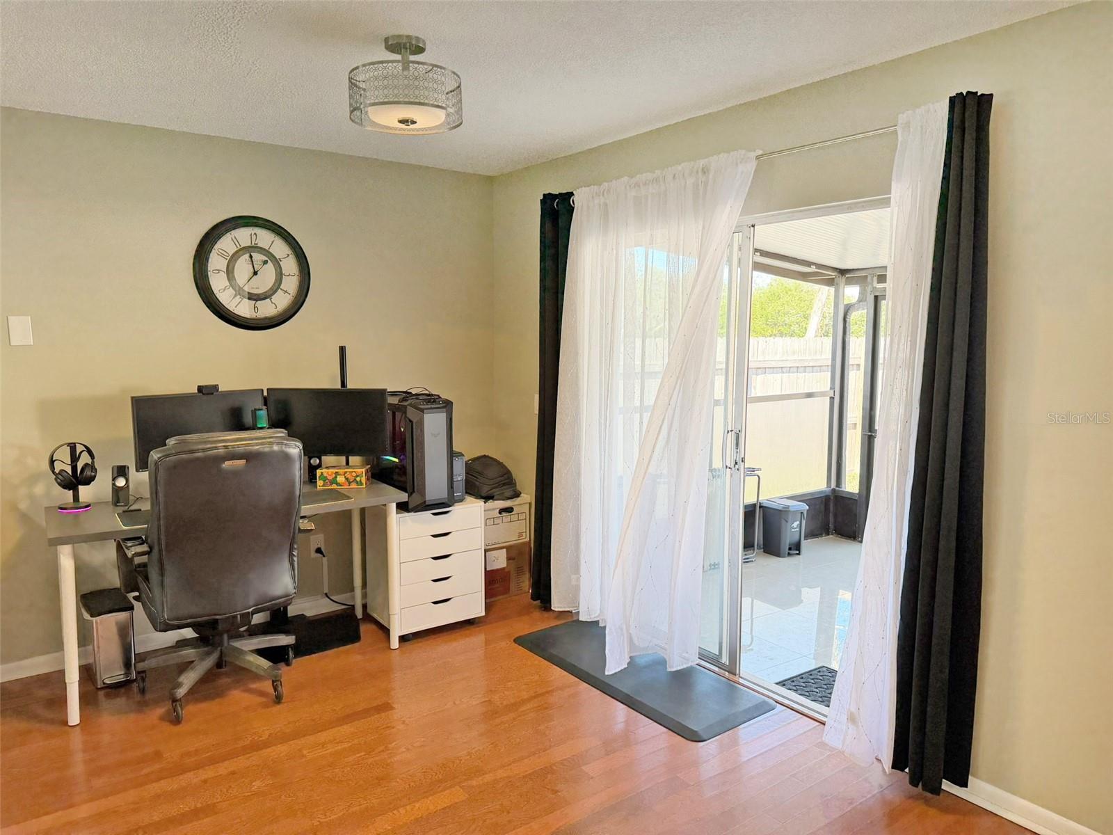 Image 14 of 34 For 8518 Misty River Court