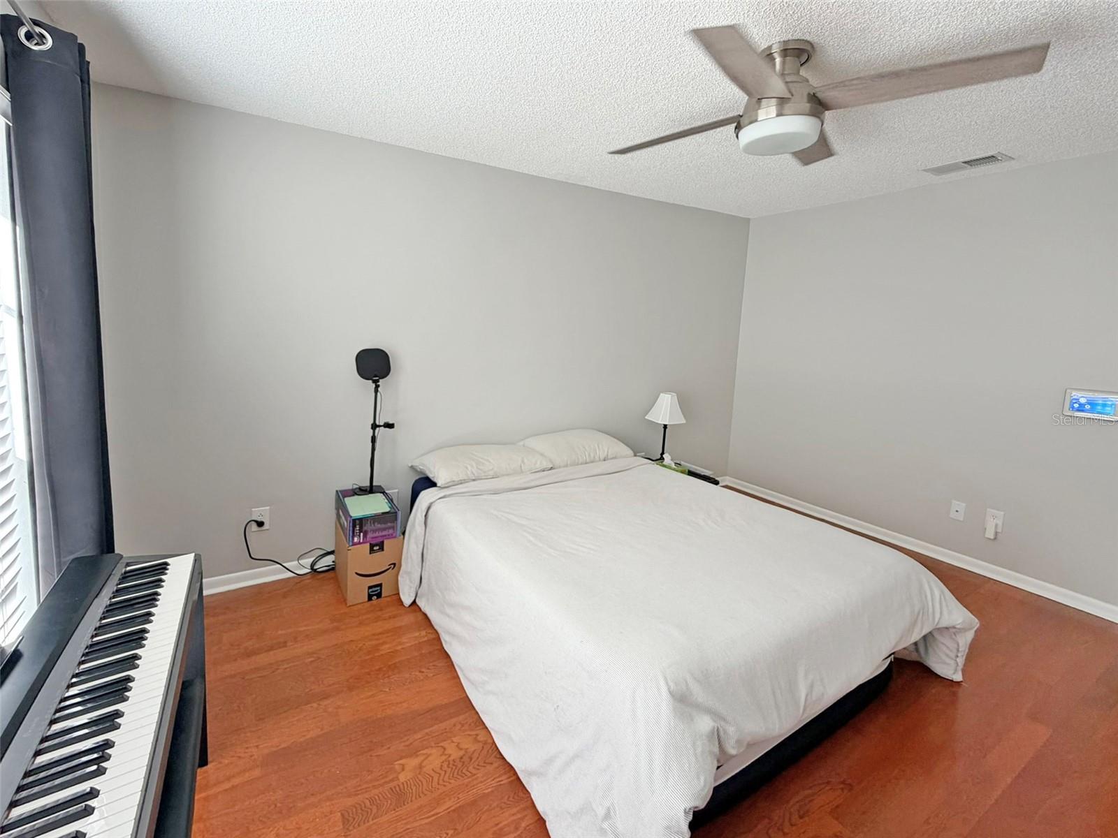 Image 16 of 34 For 8518 Misty River Court