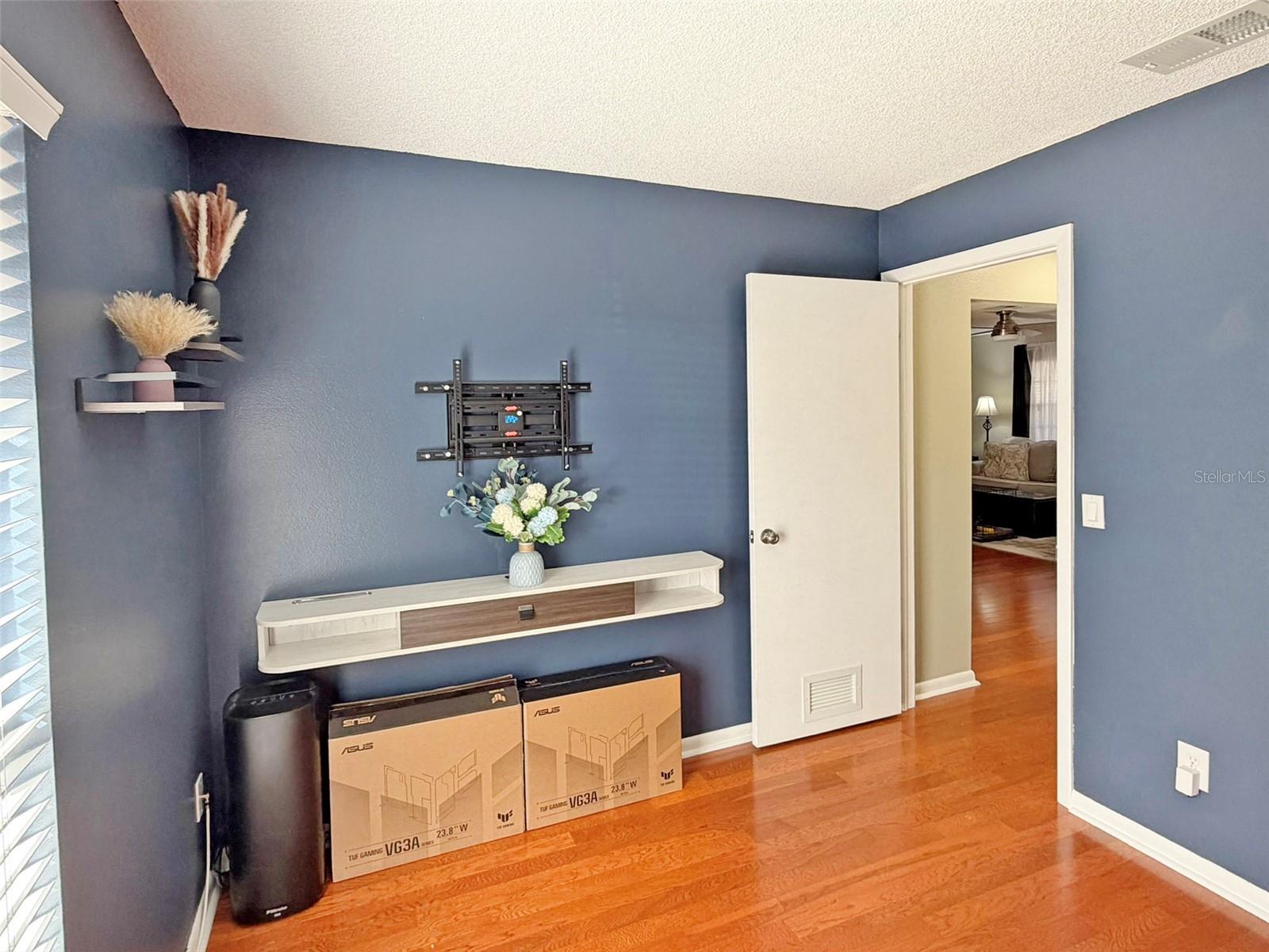 Image 22 of 34 For 8518 Misty River Court