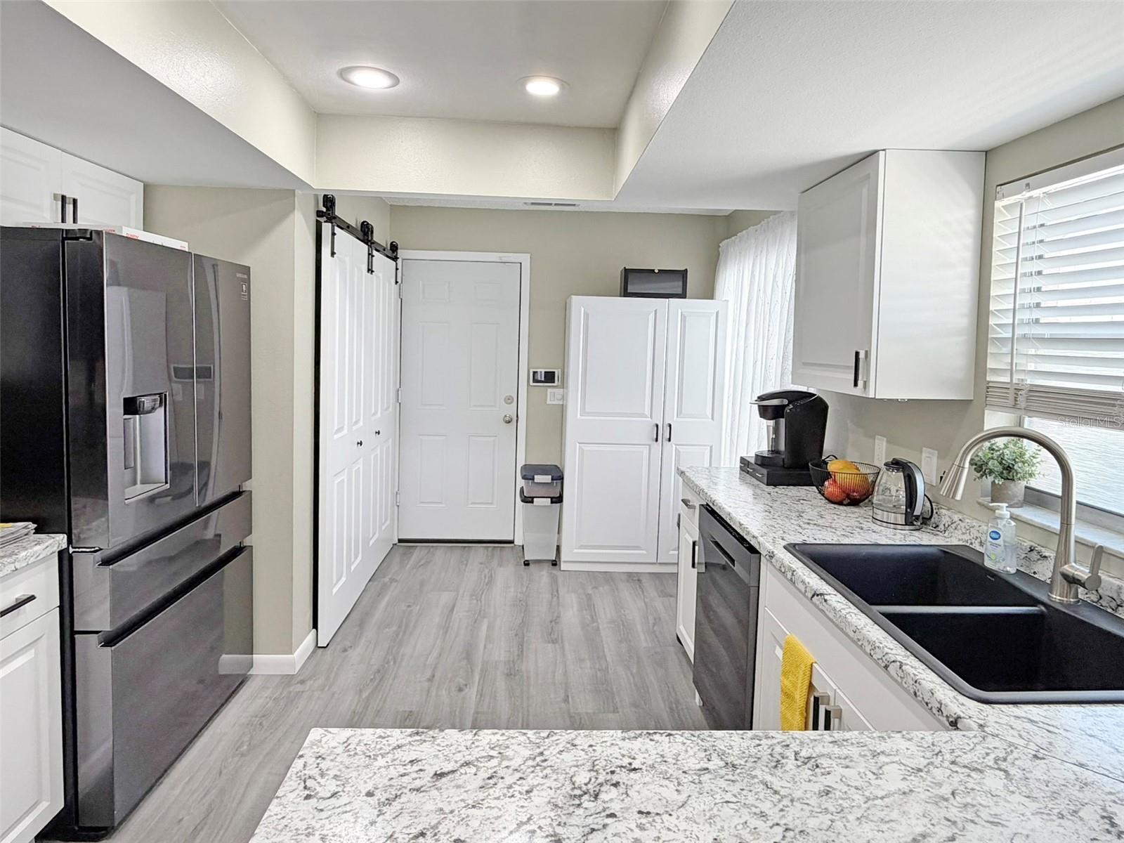 Image 3 of 34 For 8518 Misty River Court