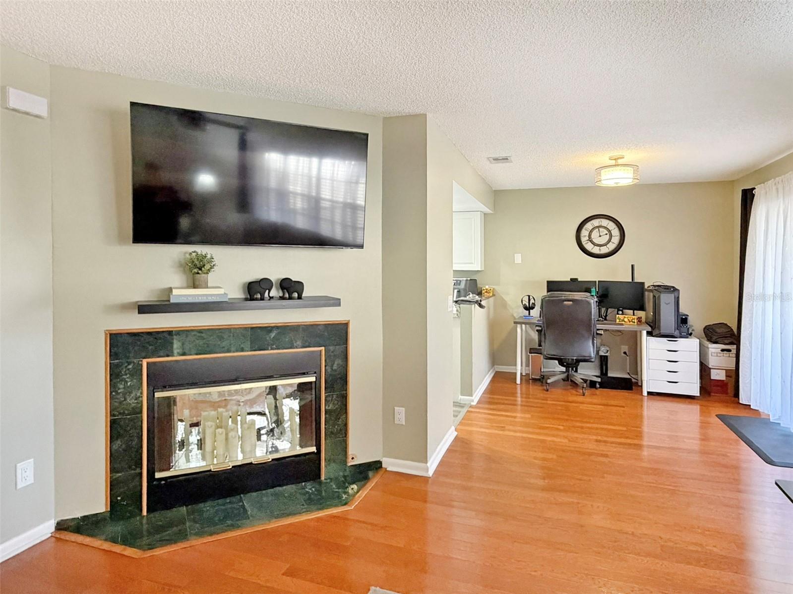 Image 7 of 34 For 8518 Misty River Court