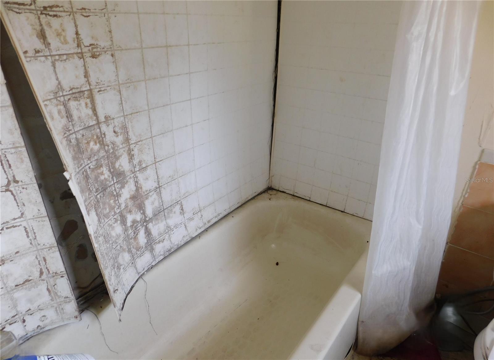 Image 16 of 18 For 2002 Okaloosa Avenue