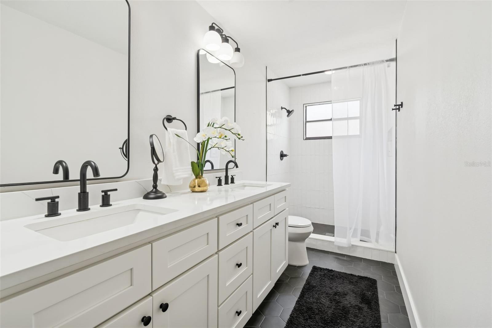 Image 17 of 38 For 4315 Honey Vista Circle