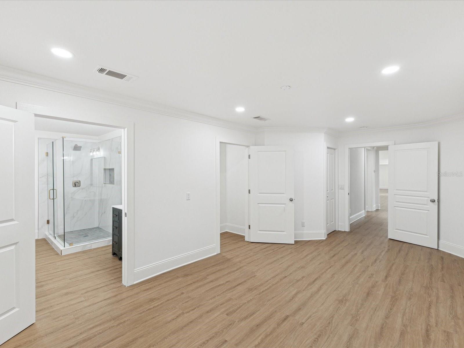 Image 11 of 40 For 445 33rd Avenue N