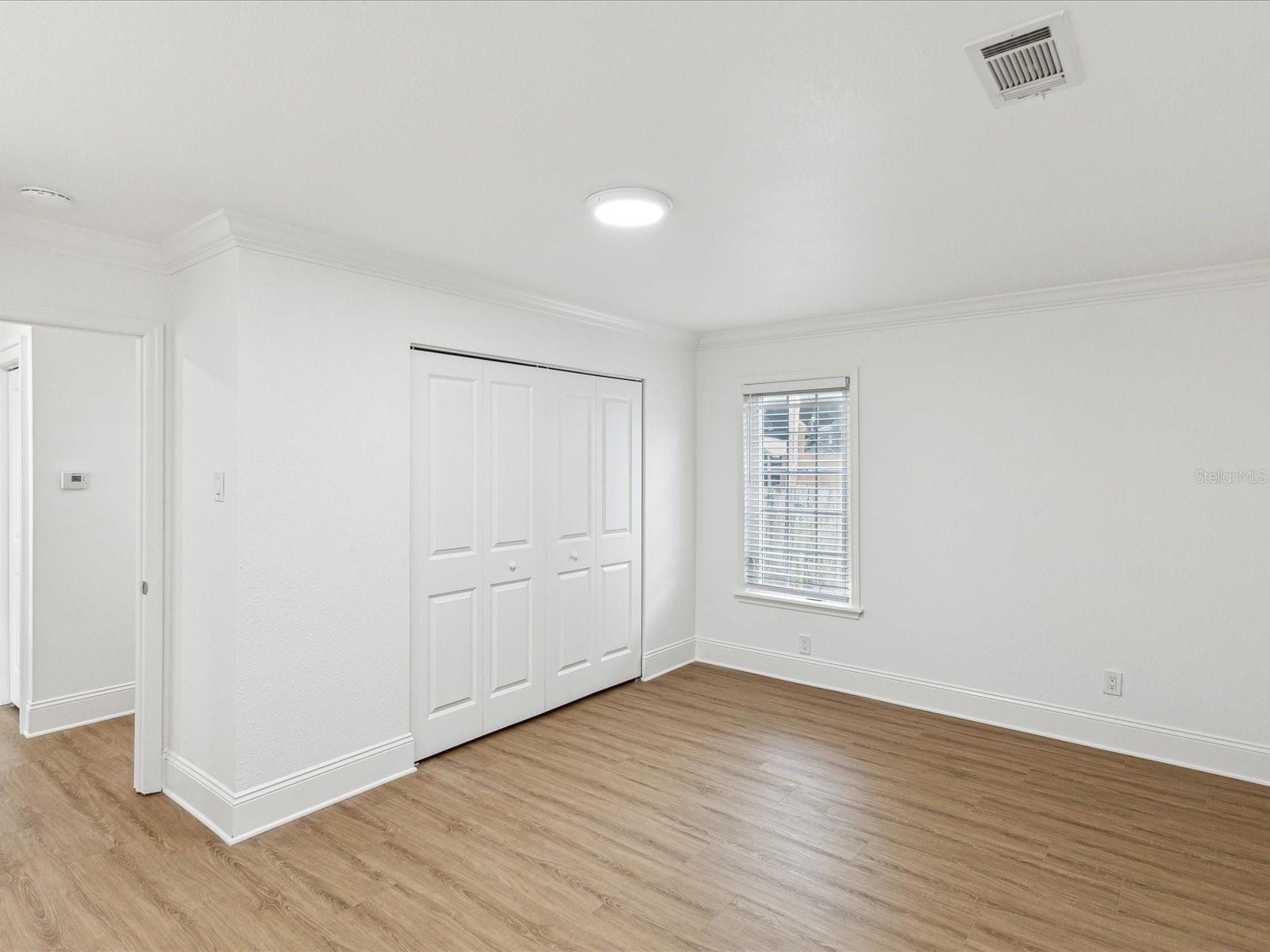 Image 28 of 40 For 445 33rd Avenue N