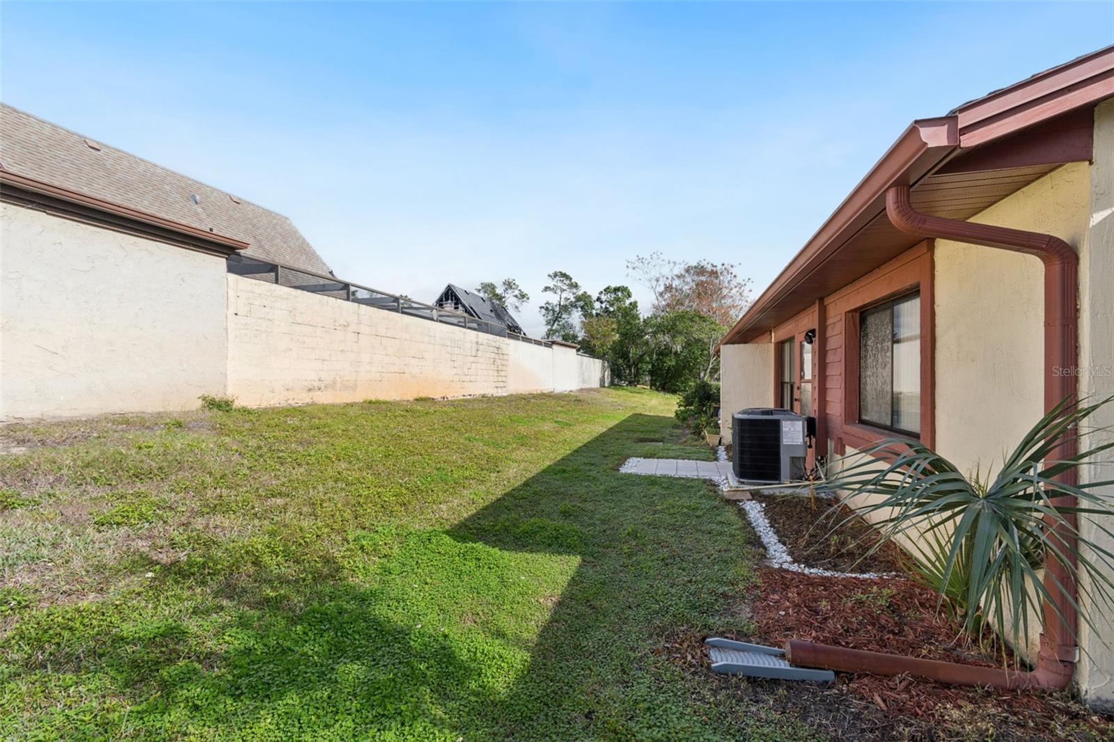 Image 16 of 39 For 7519 Greystone Drive