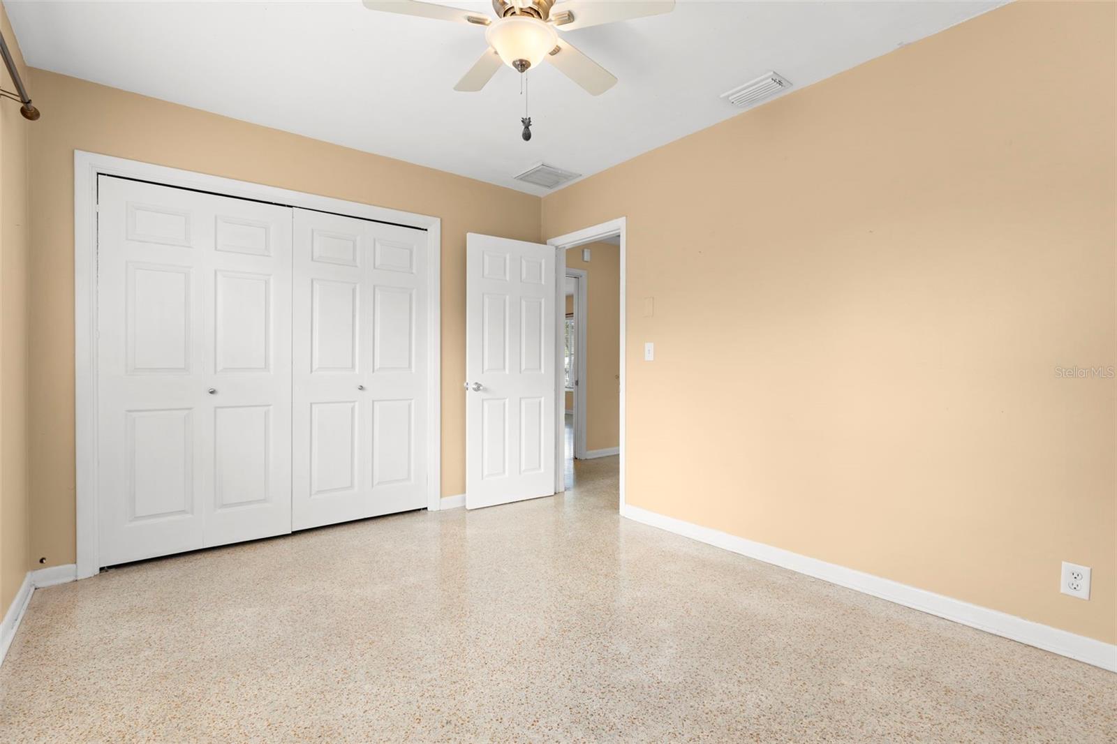 Image 18 of 27 For 3294 Harbor Lake Drive