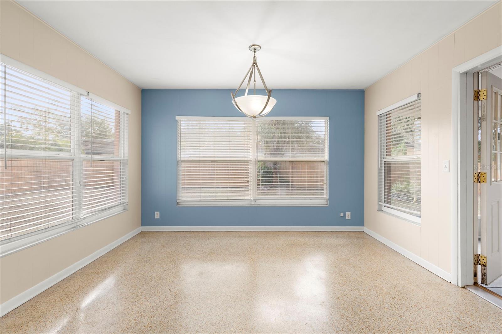 Image 22 of 27 For 3294 Harbor Lake Drive