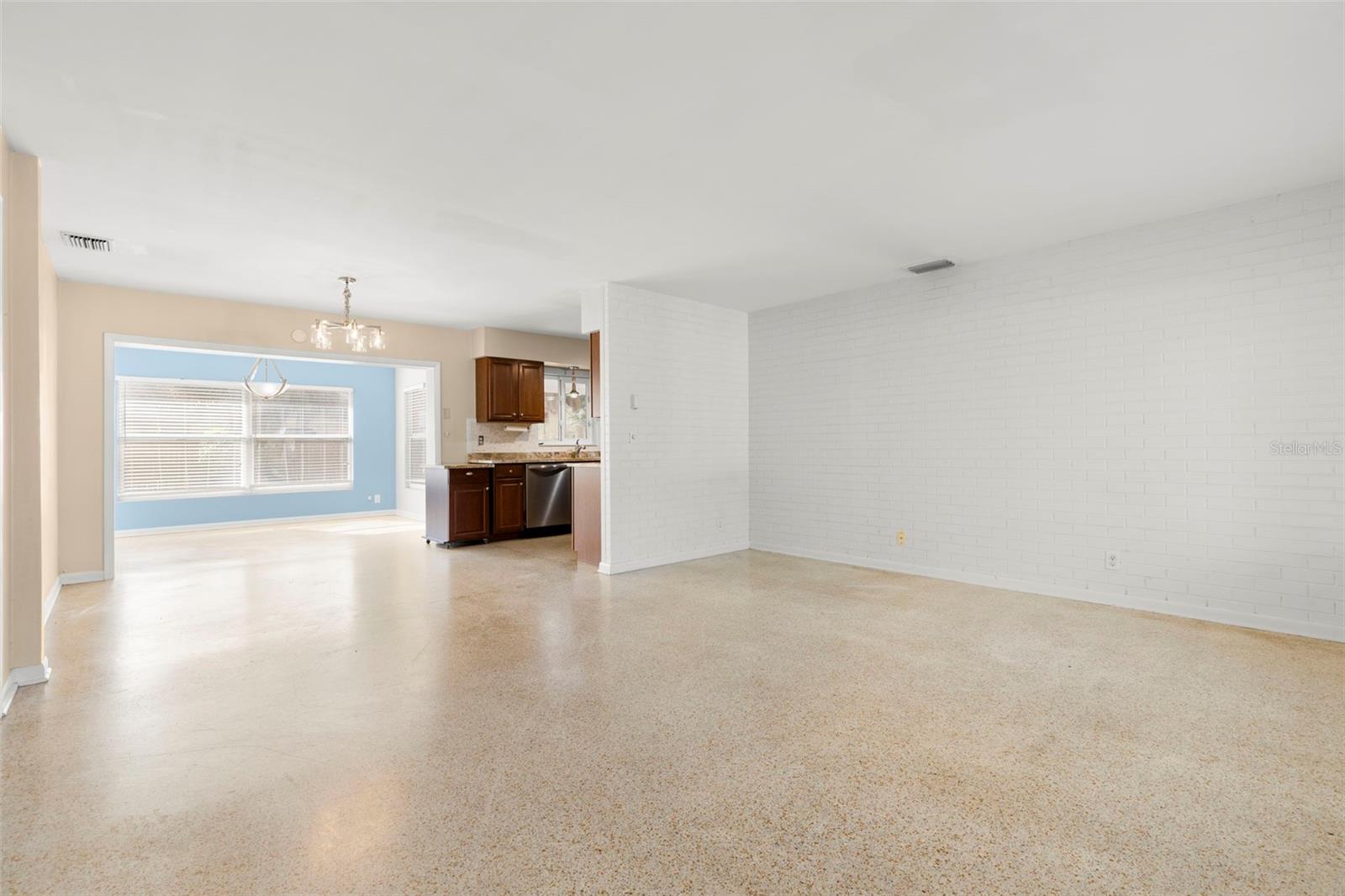 Image 4 of 27 For 3294 Harbor Lake Drive