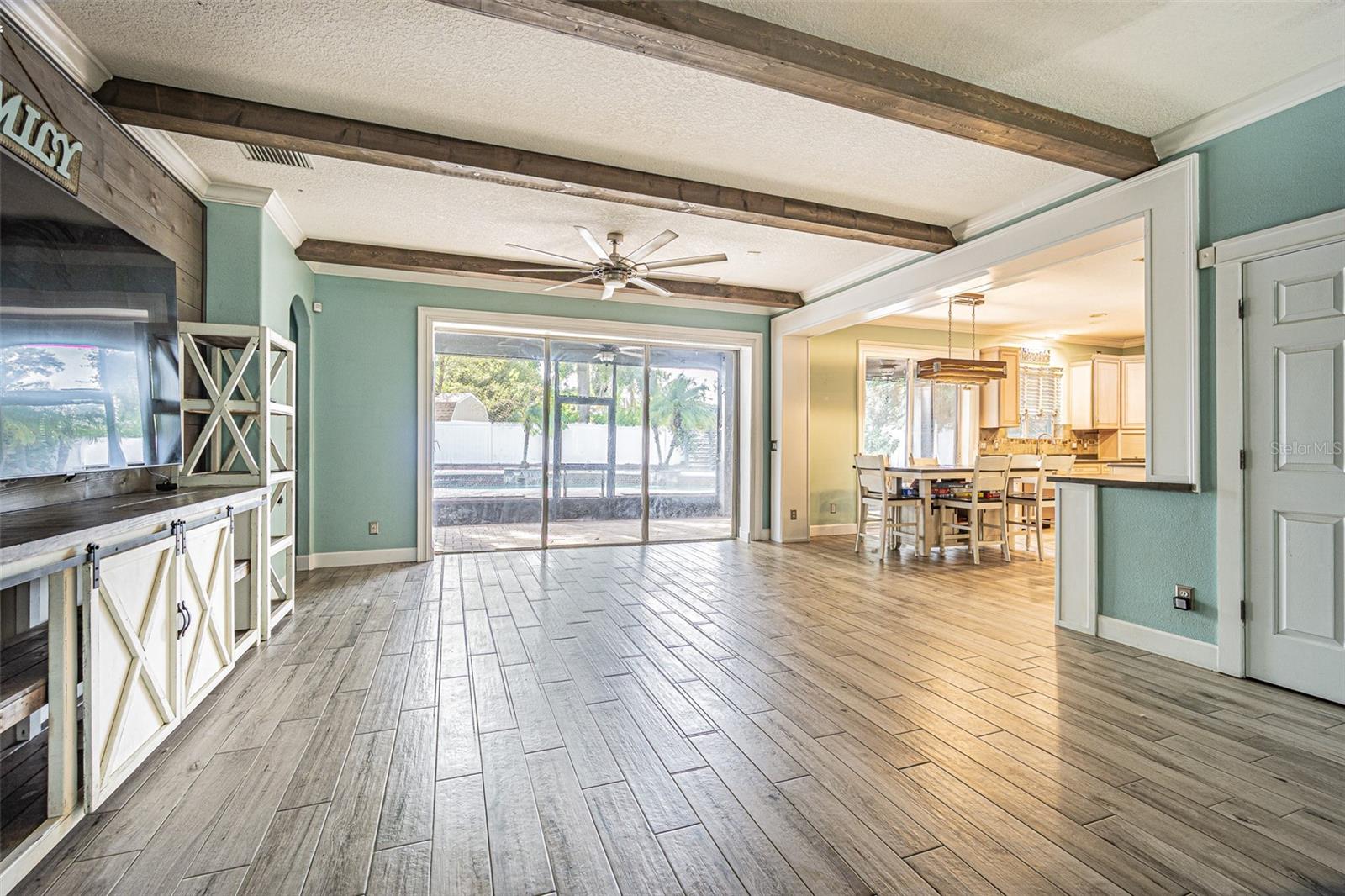 Image 10 of 51 For 2807 Windcrest Oaks Court