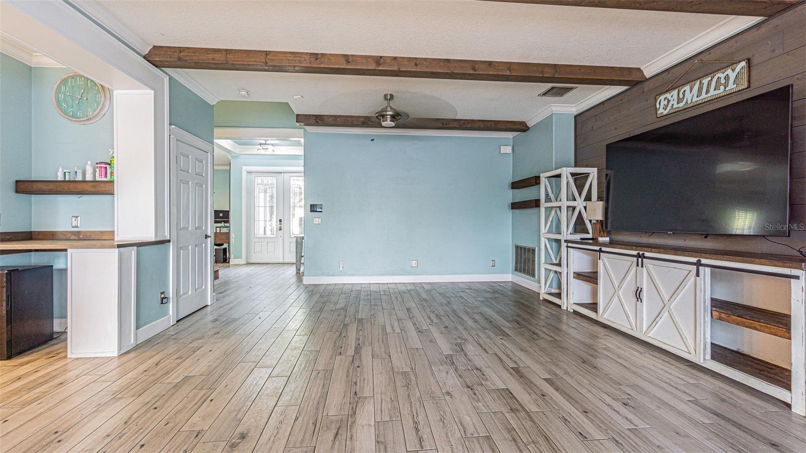 Image 11 of 51 For 2807 Windcrest Oaks Court