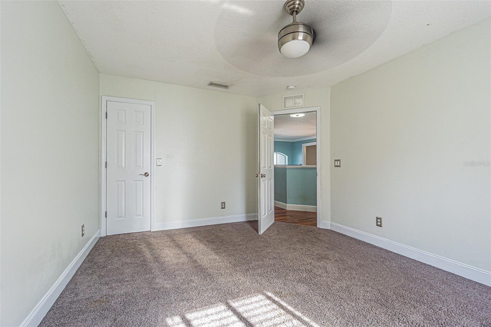 Image 30 of 51 For 2807 Windcrest Oaks Court