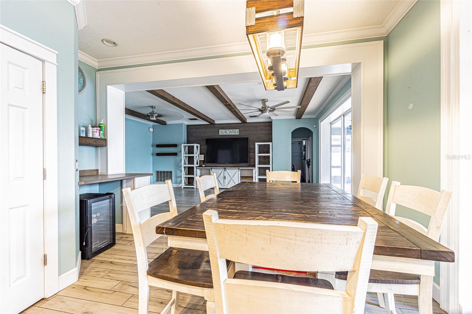 Image 9 of 51 For 2807 Windcrest Oaks Court