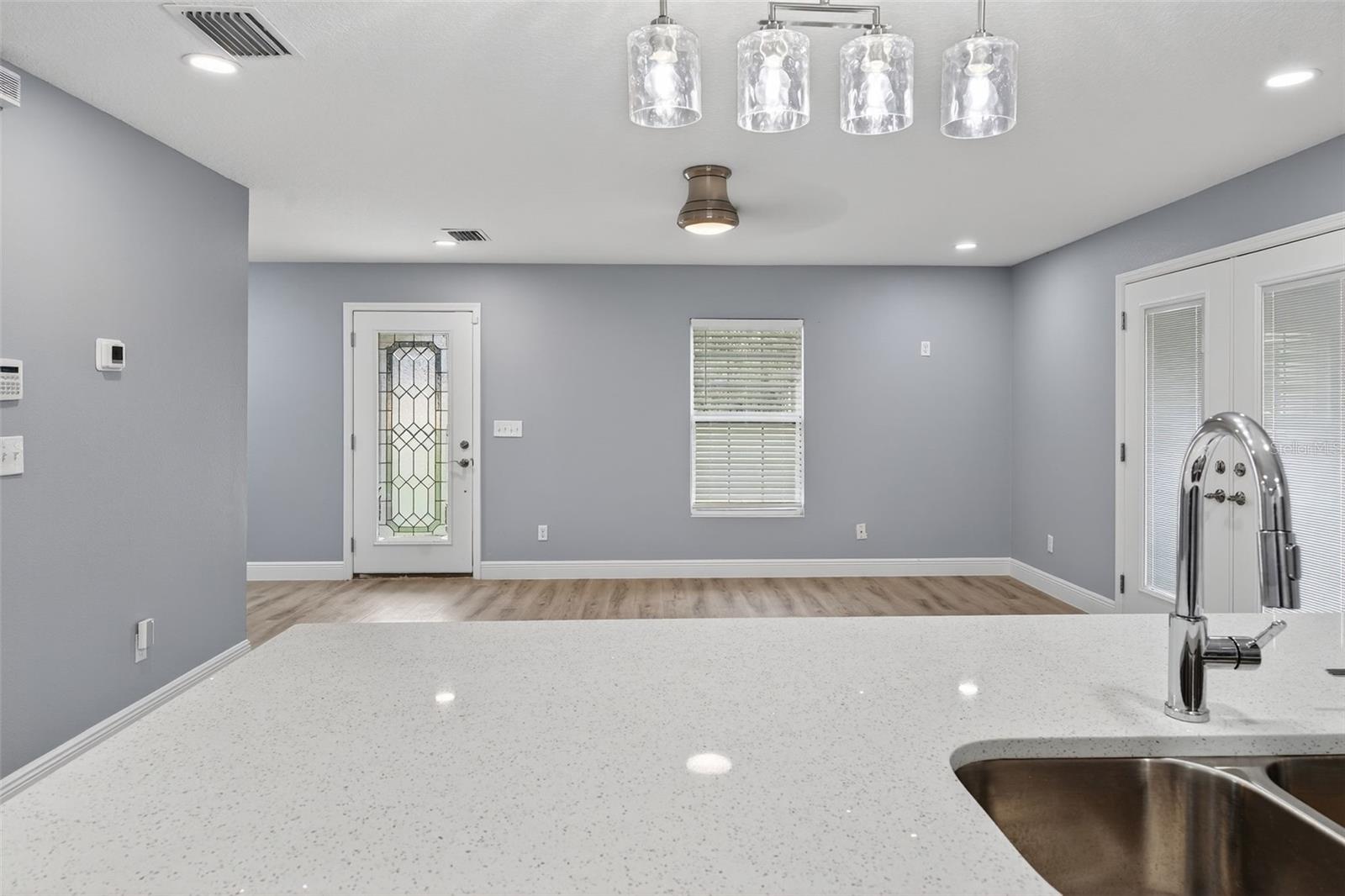 Image 6 of 19 For 12909 Star Country Lane B