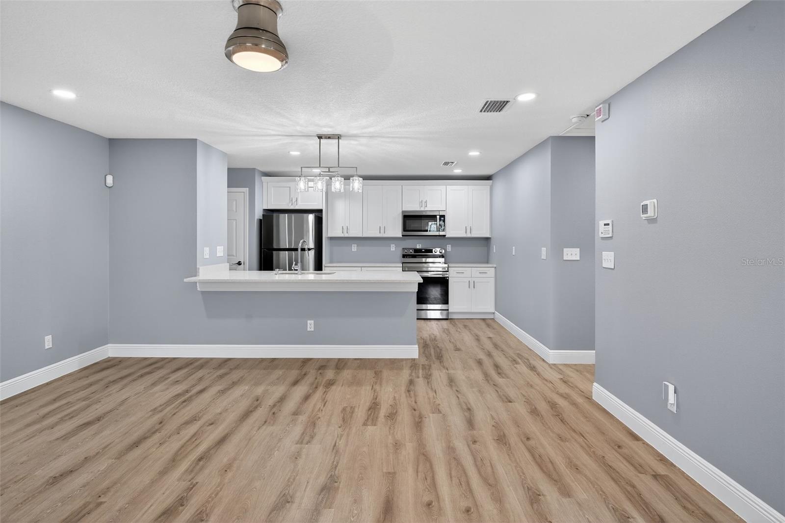 Image 9 of 19 For 12909 Star Country Lane B