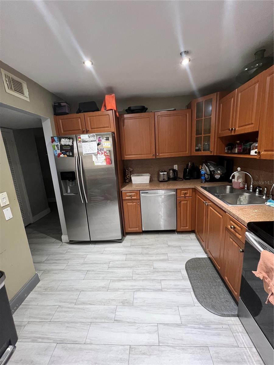 Image 2 of 14 For 5961 Falls Circle Drive 411