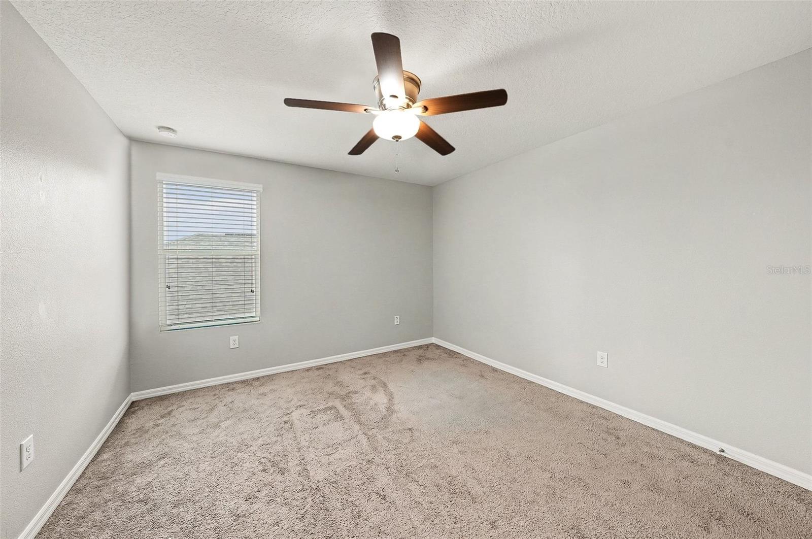 Image 23 of 36 For 10657 Standing Stone Dr