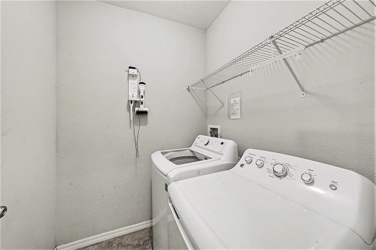 Image 26 of 36 For 10657 Standing Stone Dr