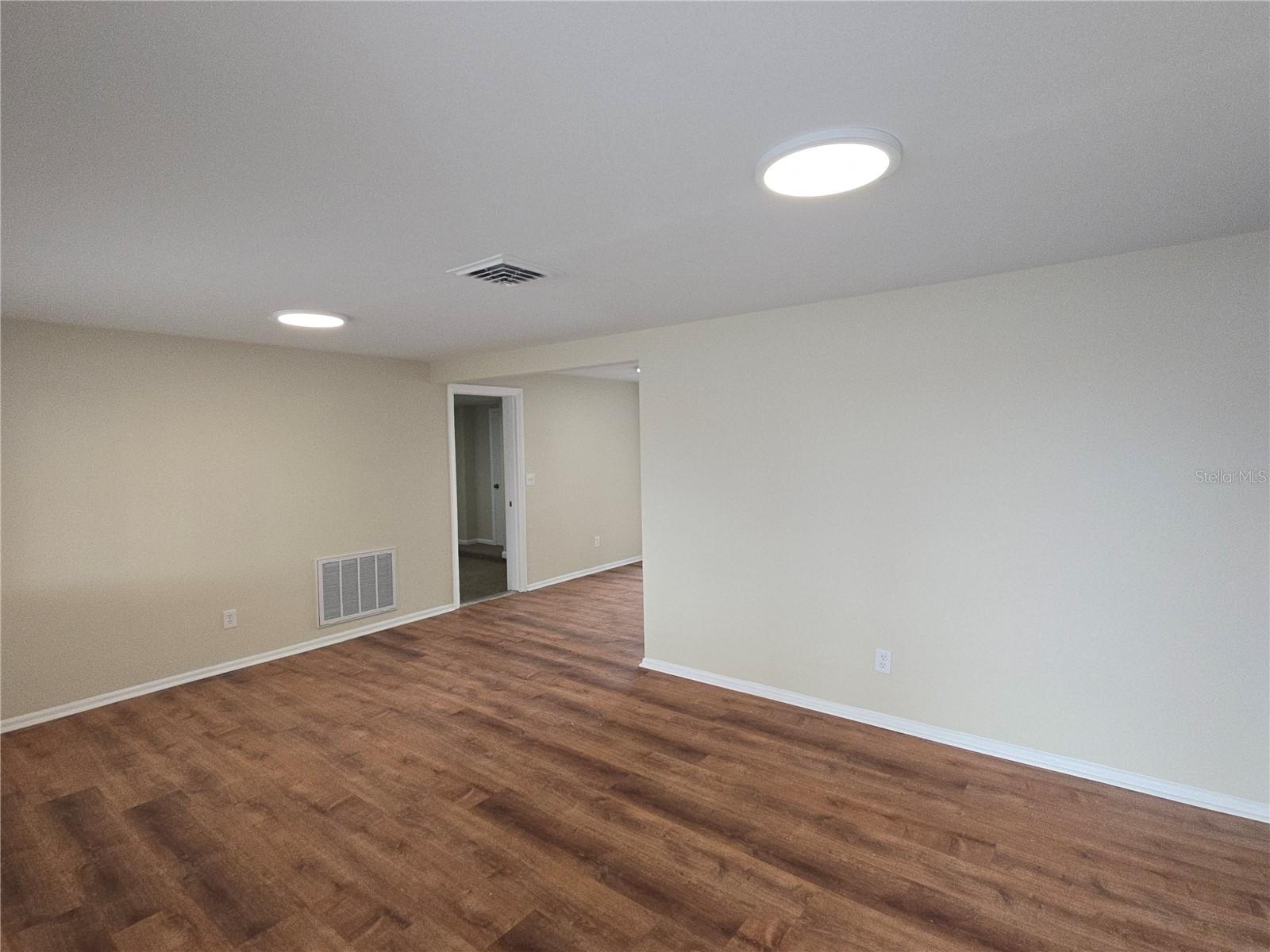 Image 4 of 18 For 2520 Limewood Drive