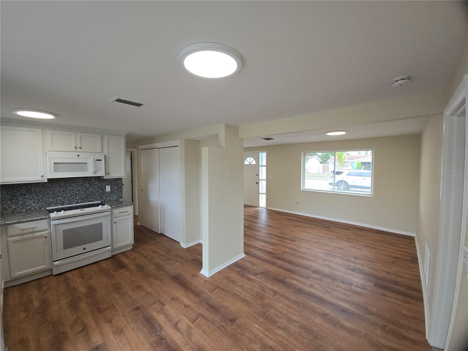 Image 5 of 18 For 2520 Limewood Drive