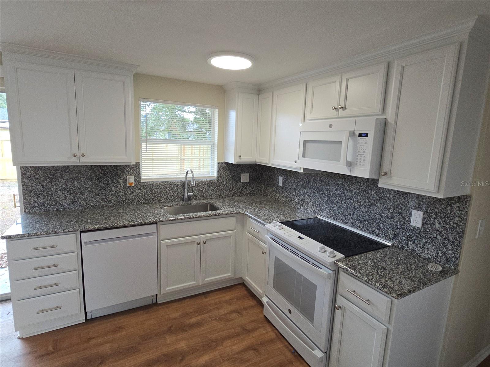 Image 7 of 18 For 2520 Limewood Drive