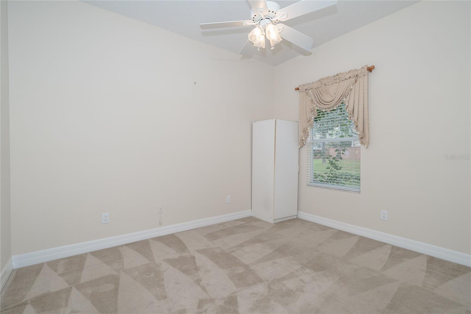 Image 26 of 35 For 19027 Dove Creek Drive