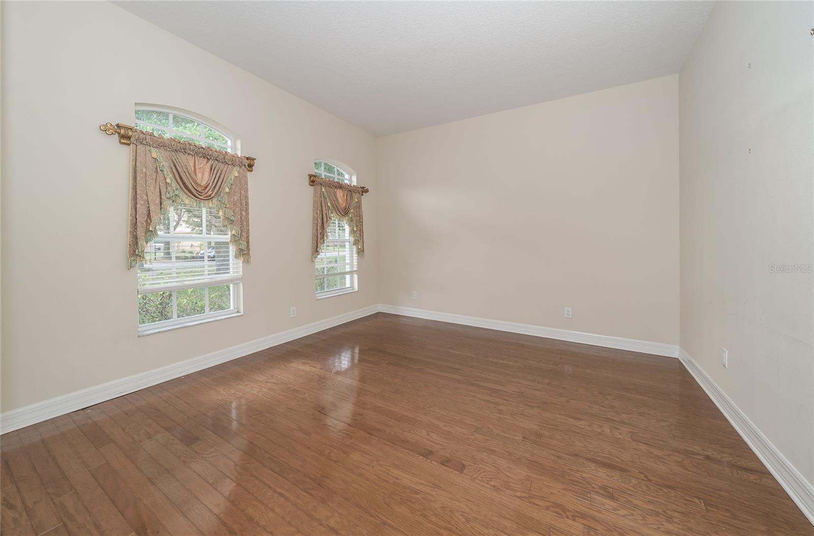 Image 7 of 35 For 19027 Dove Creek Drive