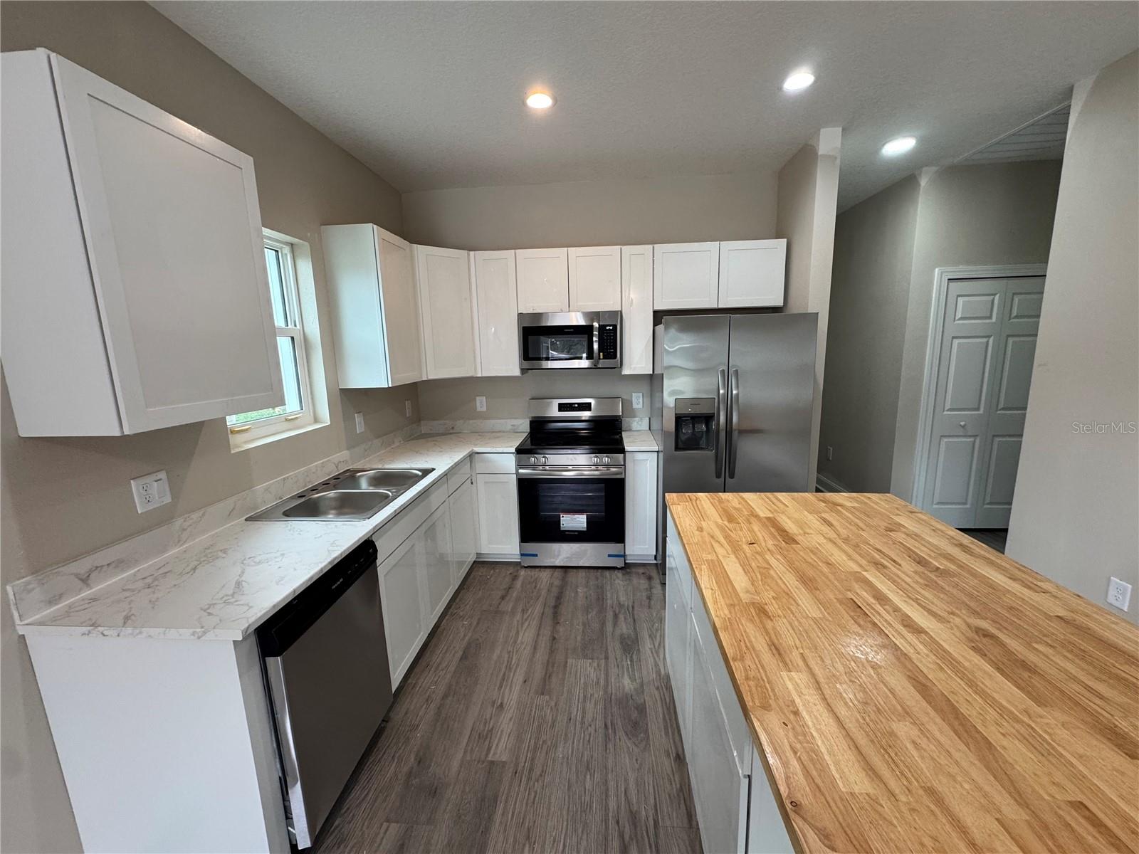 Image 2 of 10 For 3815-b Valley Tree Drive