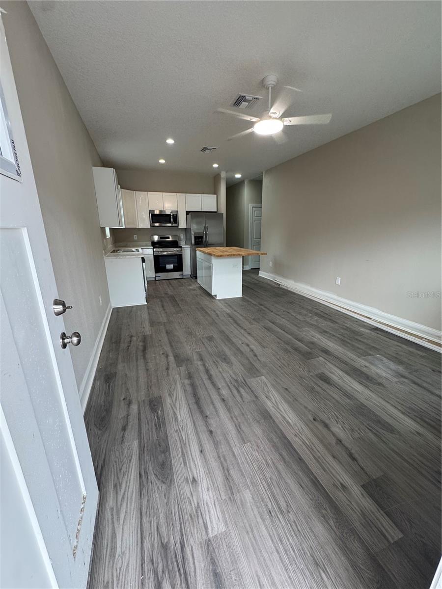 Image 4 of 10 For 3815-b Valley Tree Drive