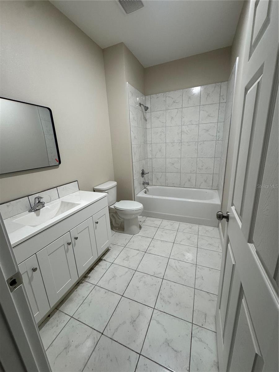 Image 9 of 10 For 3815-b Valley Tree Drive