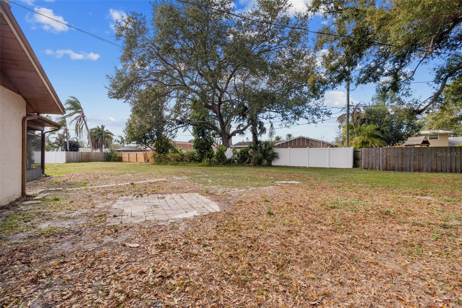 Image 27 of 28 For 7337 Cambridge Way