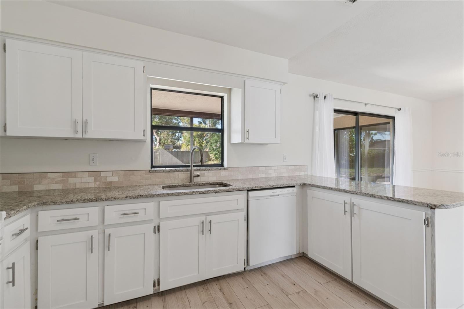 Image 8 of 28 For 7337 Cambridge Way