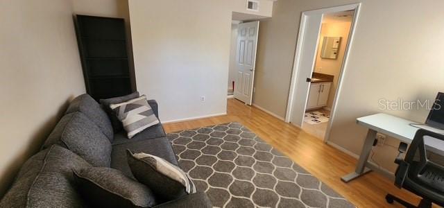 Image 13 of 39 For 2400 Feather Sound Drive 522