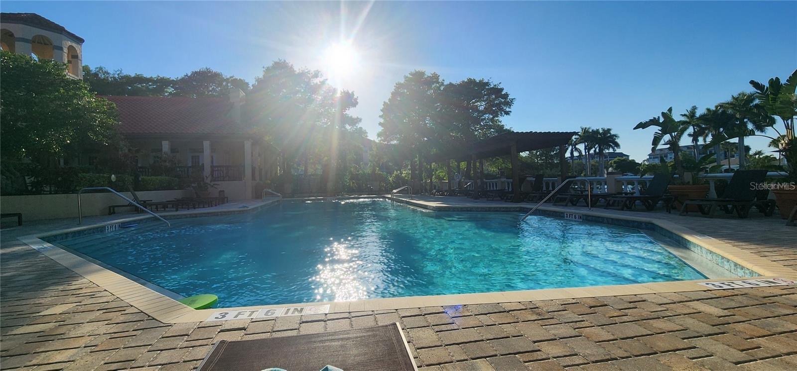 Image 33 of 39 For 2400 Feather Sound Drive 522