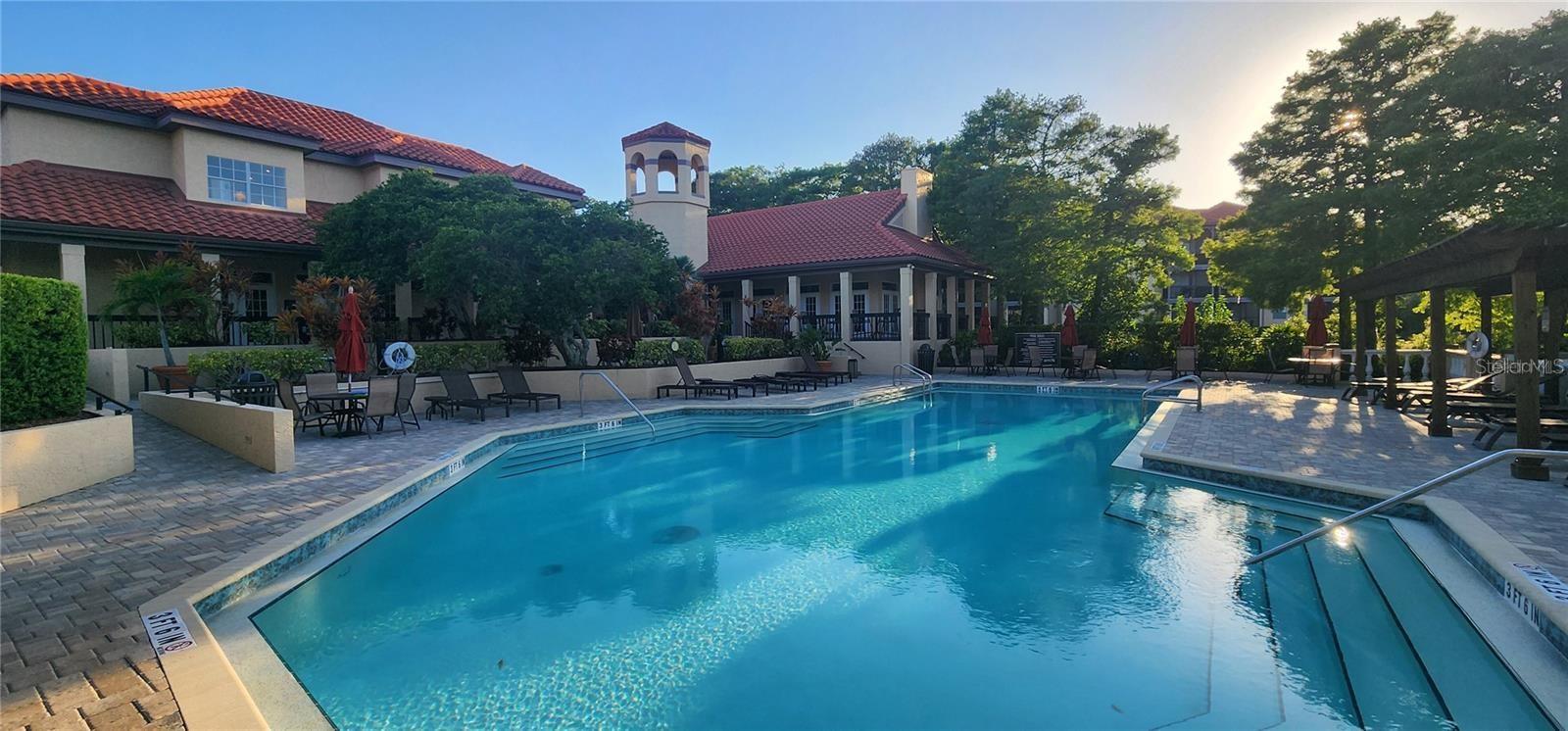 Image 35 of 39 For 2400 Feather Sound Drive 522