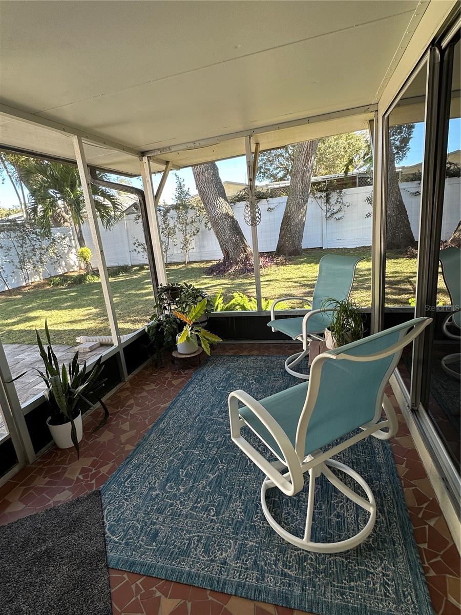 Image 18 of 20 For 1361 Oakbrook Drive