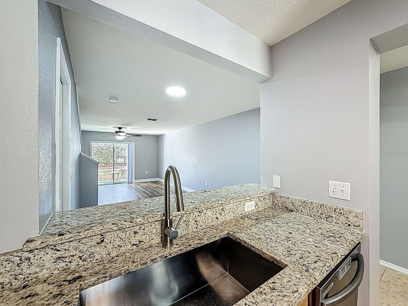 Listing photo id 9 for 1951 Searay Shore Drive