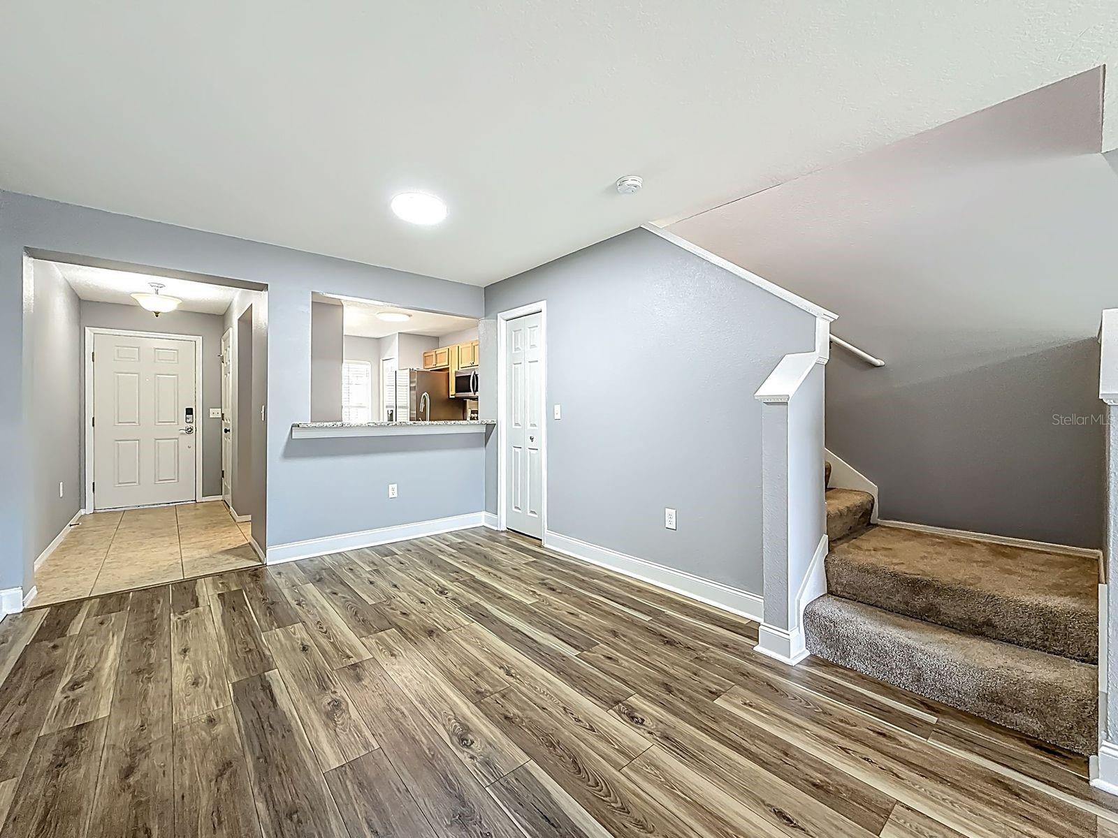 Listing photo id 11 for 1951 Searay Shore Drive