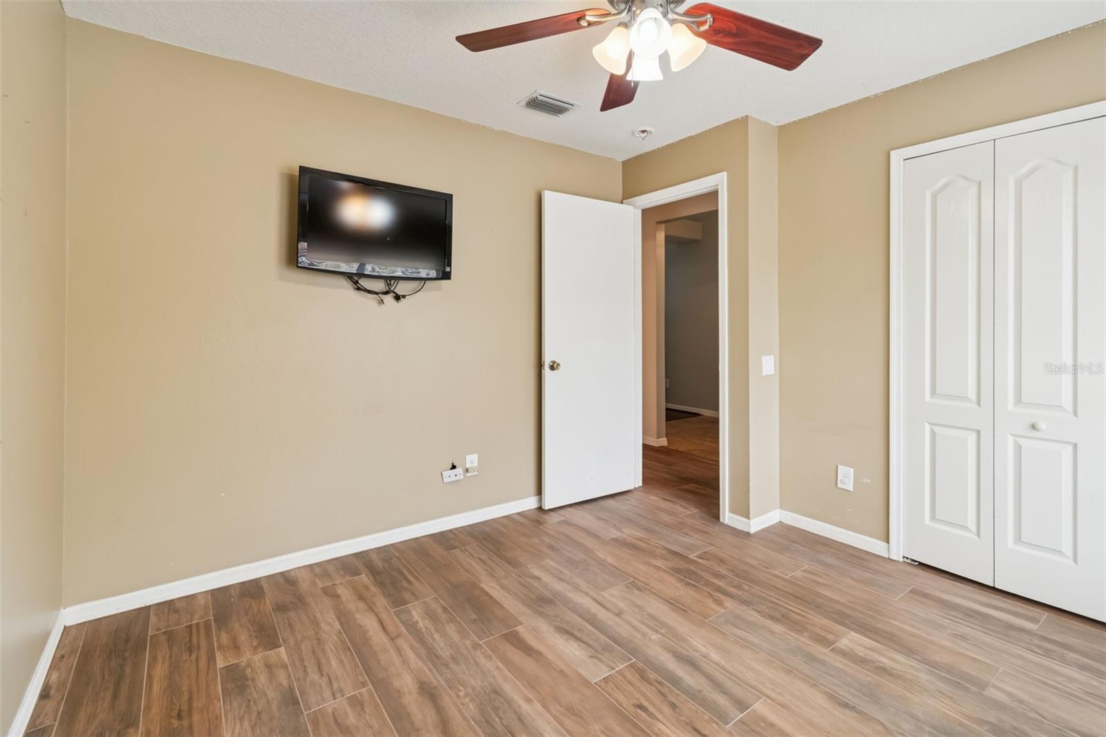 Image 10 of 73 For 4602 Gulfwinds Drive