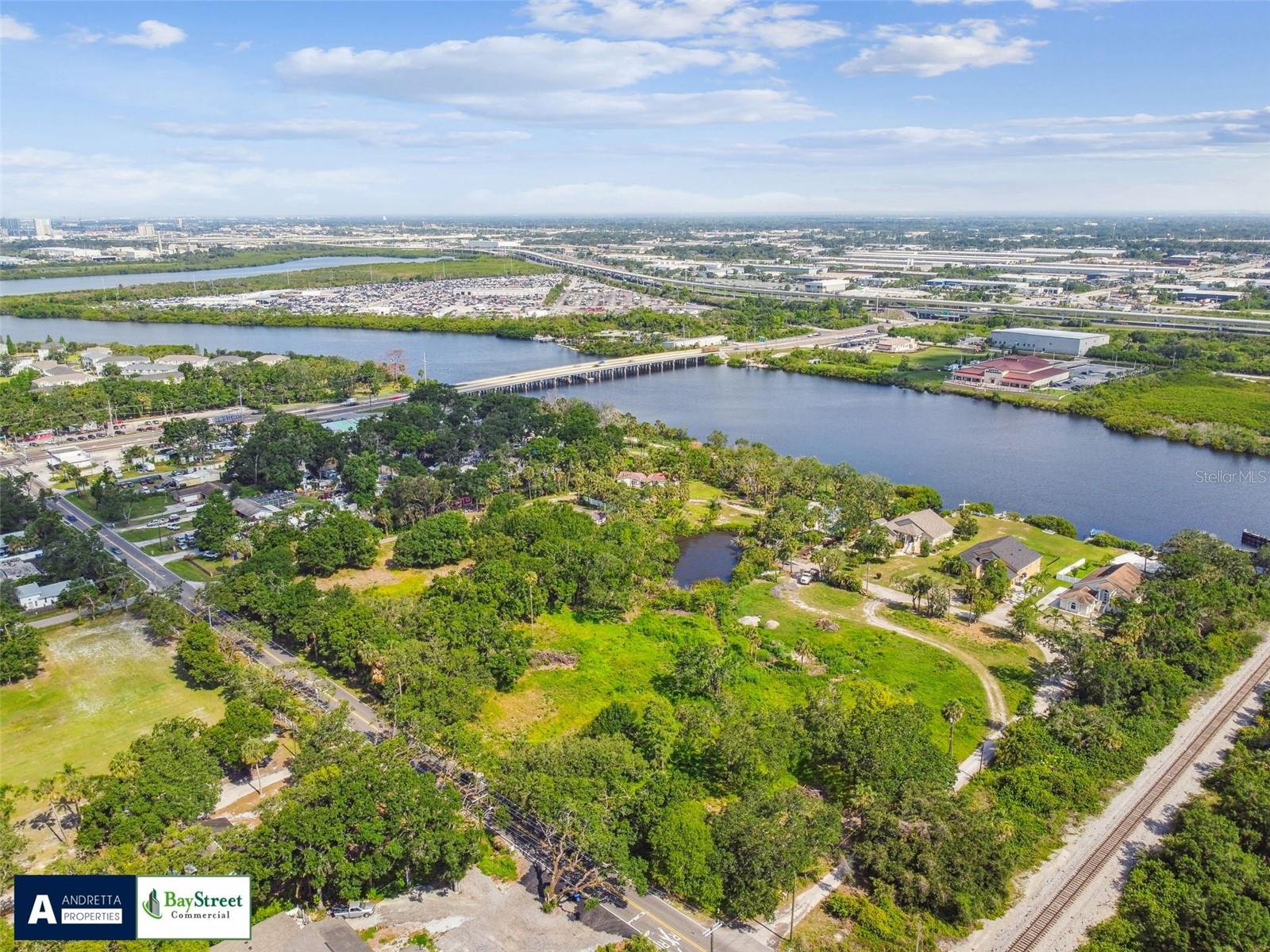 Image 5 of 10 For 5116 Palm River Road